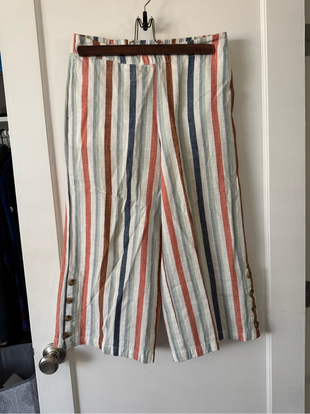 a.n.a A New Approach Striped Wide-Leg Cropped Linen Pants